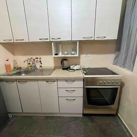 In The City Center Apartman Tirana